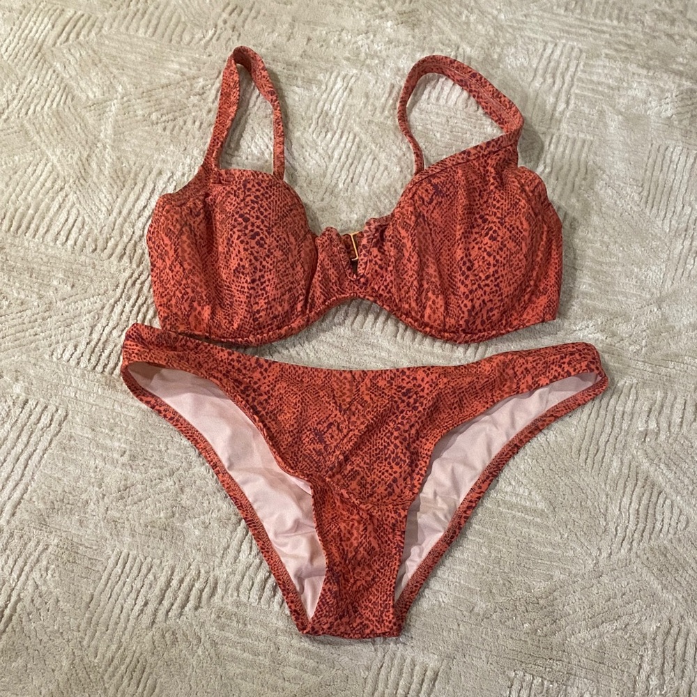 Shade & Shore Red-Pink Snakeskin Bikini Set